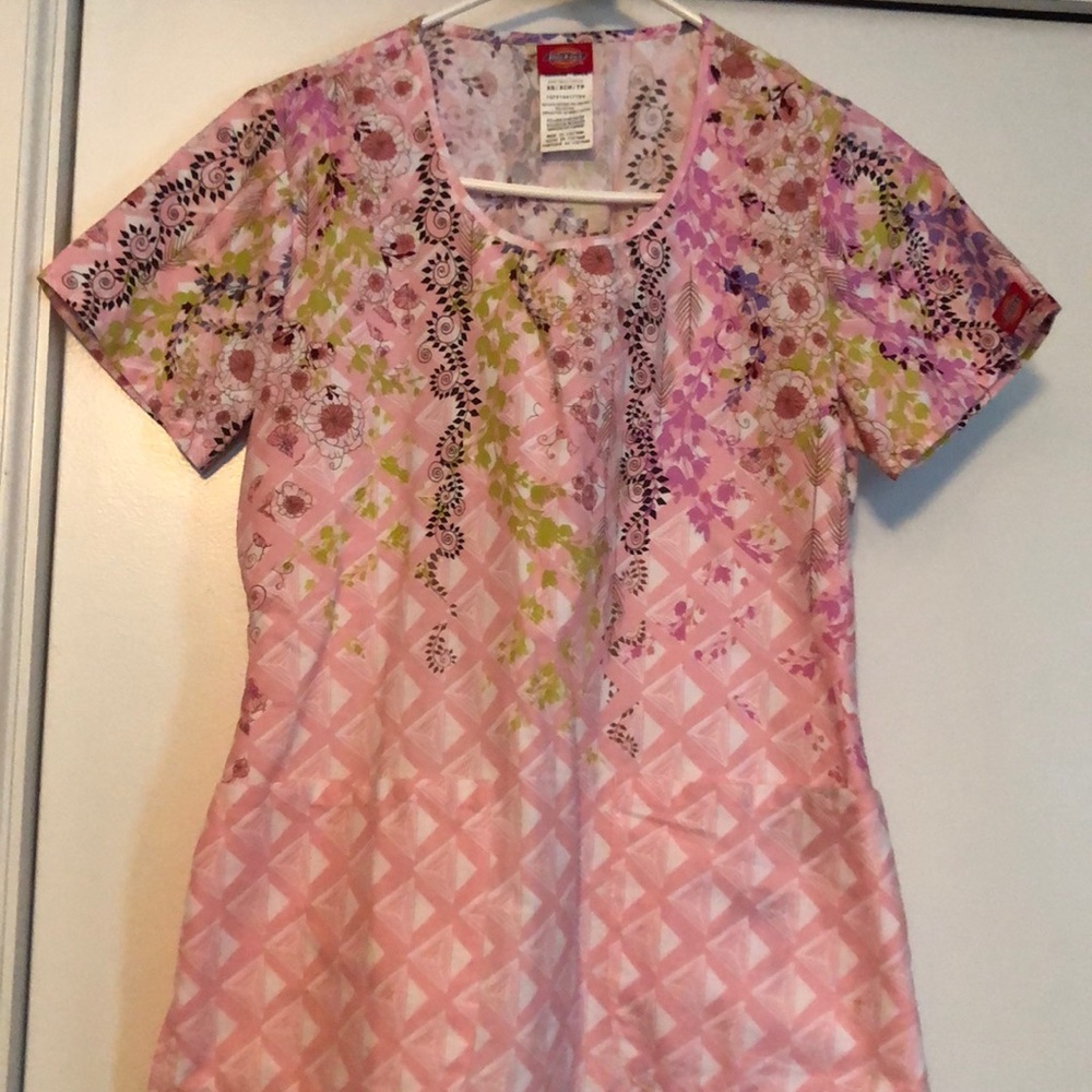 COPY - Dickies Scrub Top